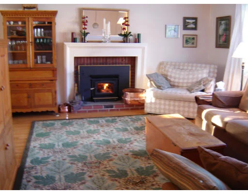Unit for sale at 25 Hewitt Circle, Needham, MA 02494