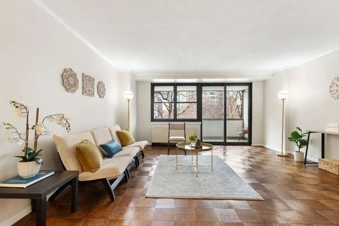 Unit for sale at 2 Hawthorne Pl, Boston, MA 02114