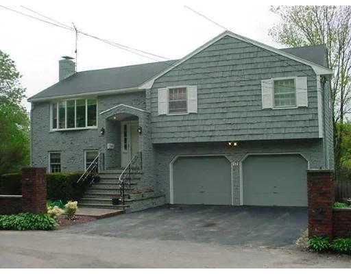 Unit for sale at 17 Puritan Lane, Swampscott, MA 01907