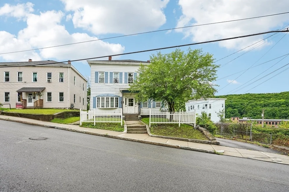 Unit for sale at 25 Beech St, Fitchburg, MA 01420
