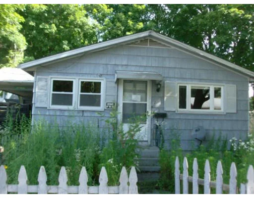 Unit for sale at 21 Sylvester St, New Bedford, MA 02740