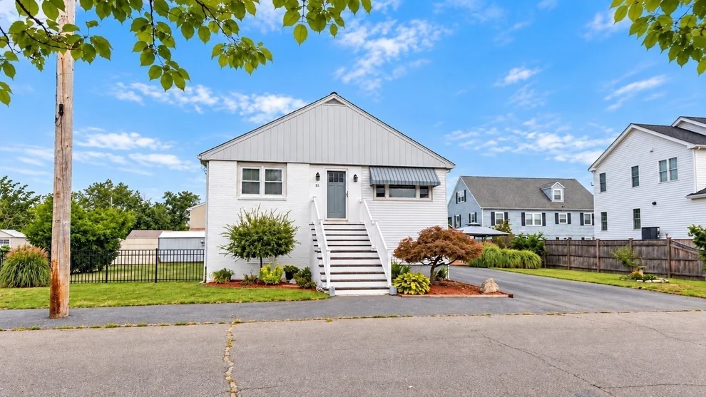 Unit for sale at 81 Warfield Avenue, Hull, MA 02045