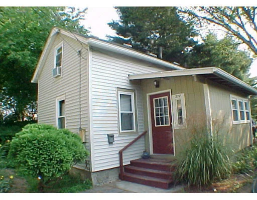 Unit for sale at 277 State Street, Northampton, MA 01060