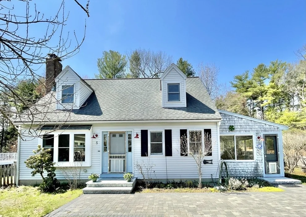Unit for sale at 5 Terry Lane, Bridgewater, MA 02324
