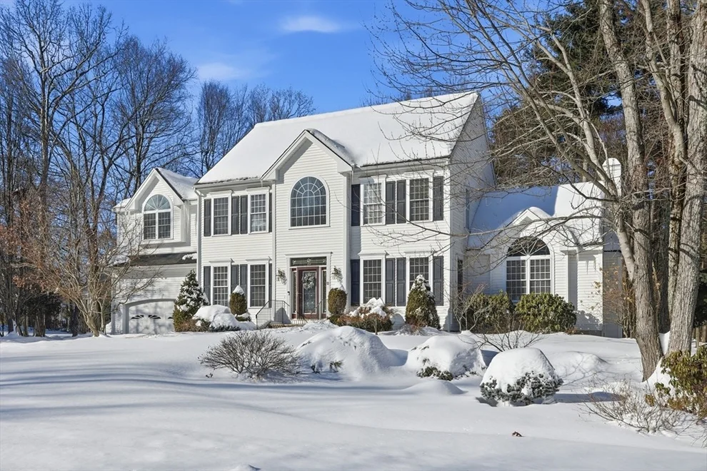 Unit for sale at 12 Cortland Circle, Lunenburg, MA 01462