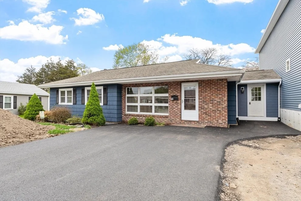 Unit for sale at 20 Greystone Ave, Haverhill, MA 01835