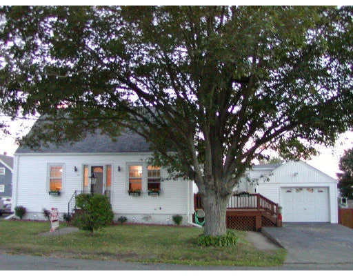 Unit for sale at 49 Summer St, Somerset, MA 02726