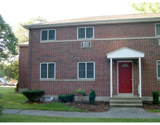 Unit for sale at 32 Wilson Dr, Framingham, MA 01702