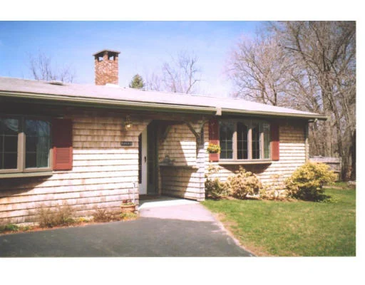 Unit for sale at 8 Story St, Rockport, MA 01966