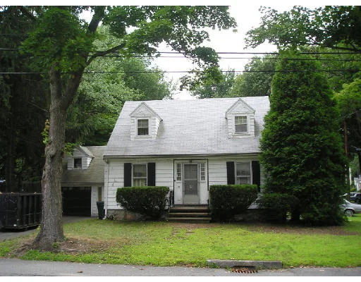 Unit for sale at 12 Cape Cod Ave, Reading, MA 01867