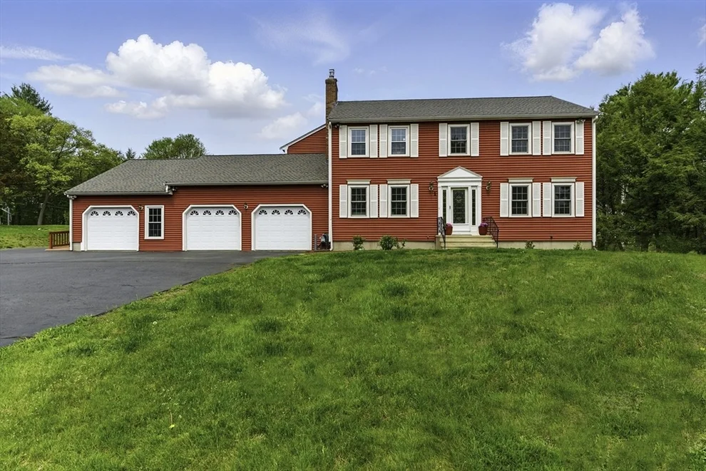 Unit for sale at 1 New Castle Rd, Ashland, MA 01721