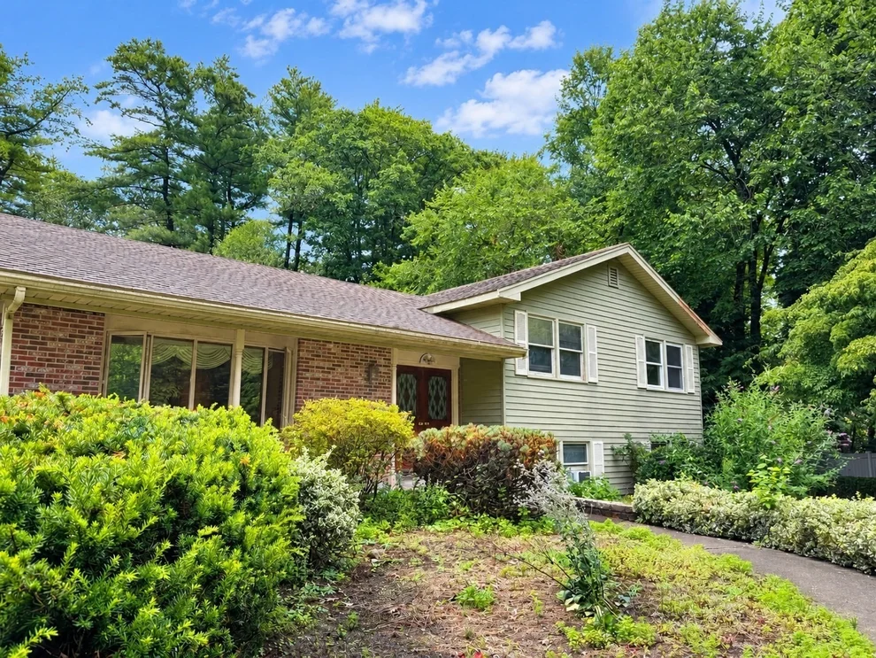 Unit for sale at 16 Ferguson Rd, Wilmington, MA 01887