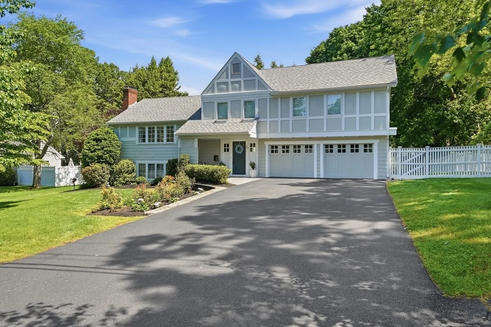 Unit for sale at 22 Hollywood Rd, Winchester, MA 01890