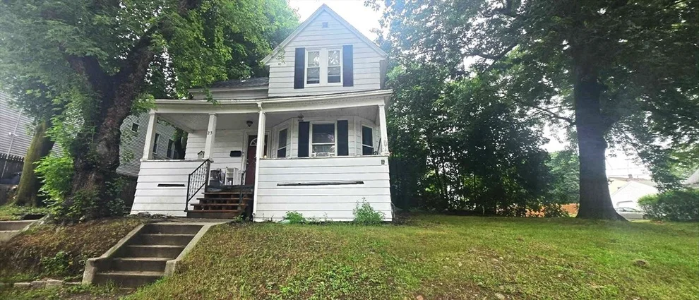 Unit for sale at 23 Clarendon St, Worcester, MA 01604