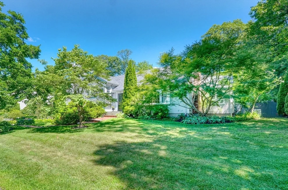 Unit for sale at 65 Sherburne Rd S, Lexington, MA 02421