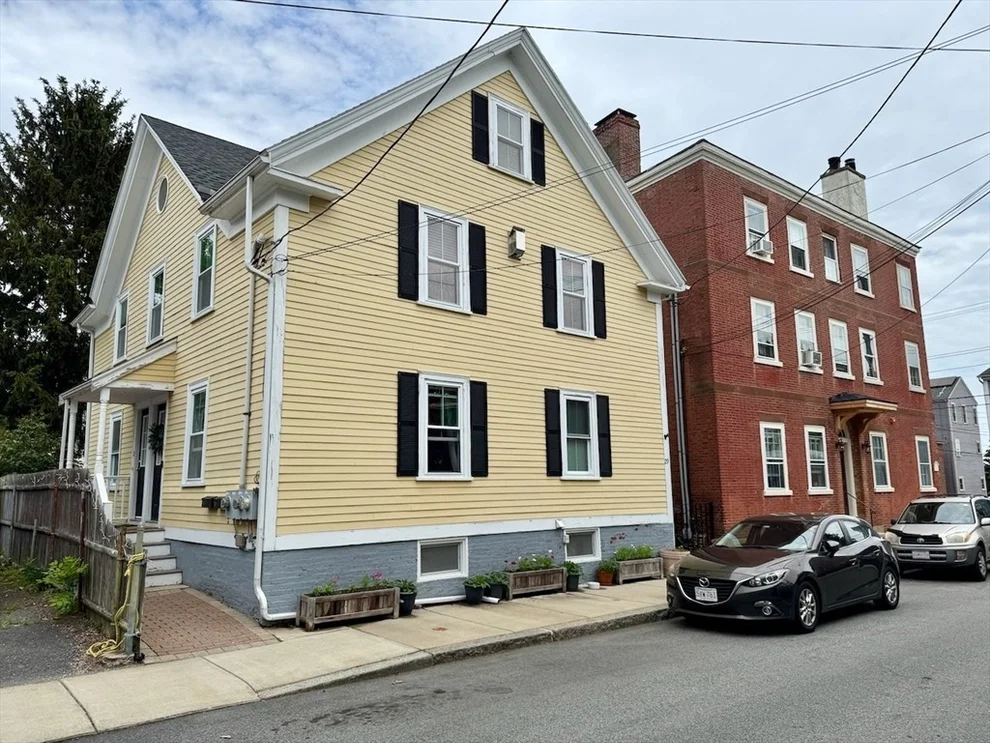 Unit for sale at 29 Carlton St, Salem, MA 01970