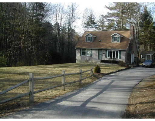 Unit for sale at 17 Sharon Cir, Uxbridge, MA 01569