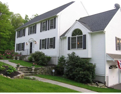 Unit for sale at 23 Cedar Farm Rd, Medway, MA 02053