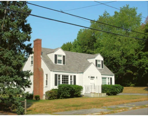 Unit for sale at 27 Dutton St, Worcester, MA 01610