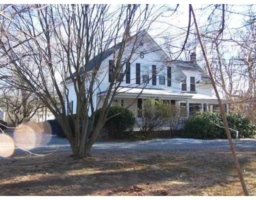 Unit for sale at 140 Woodland Rd, Southborough, MA 01772