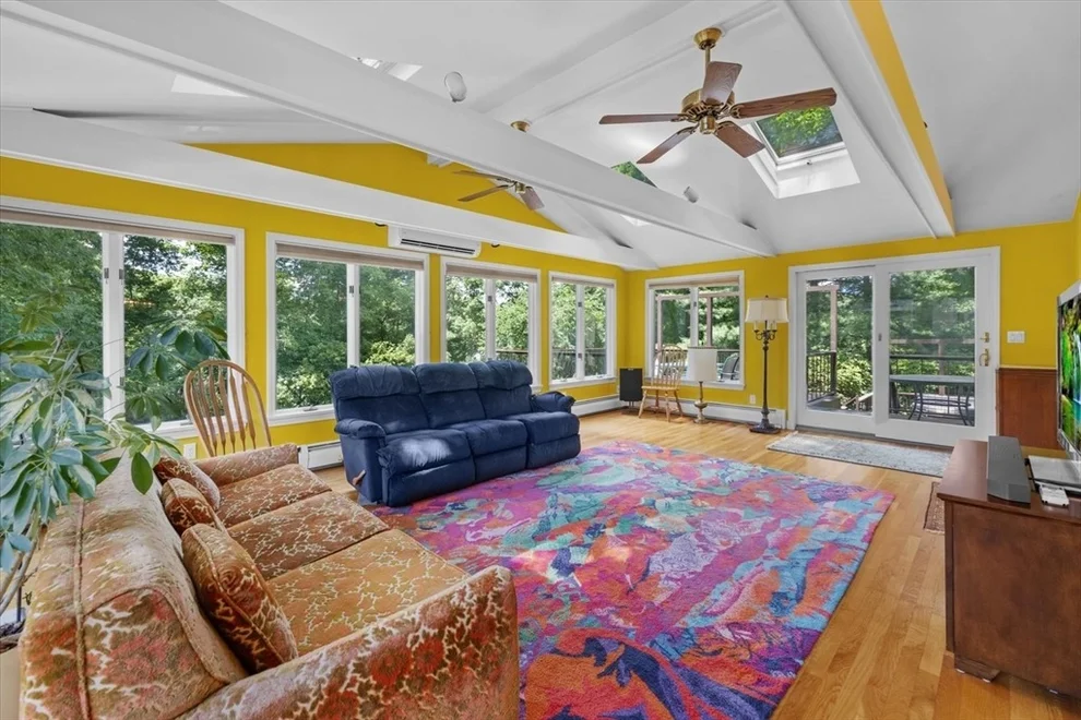 Unit for sale at 9 Plymouth Rd, Winchester, MA 01890