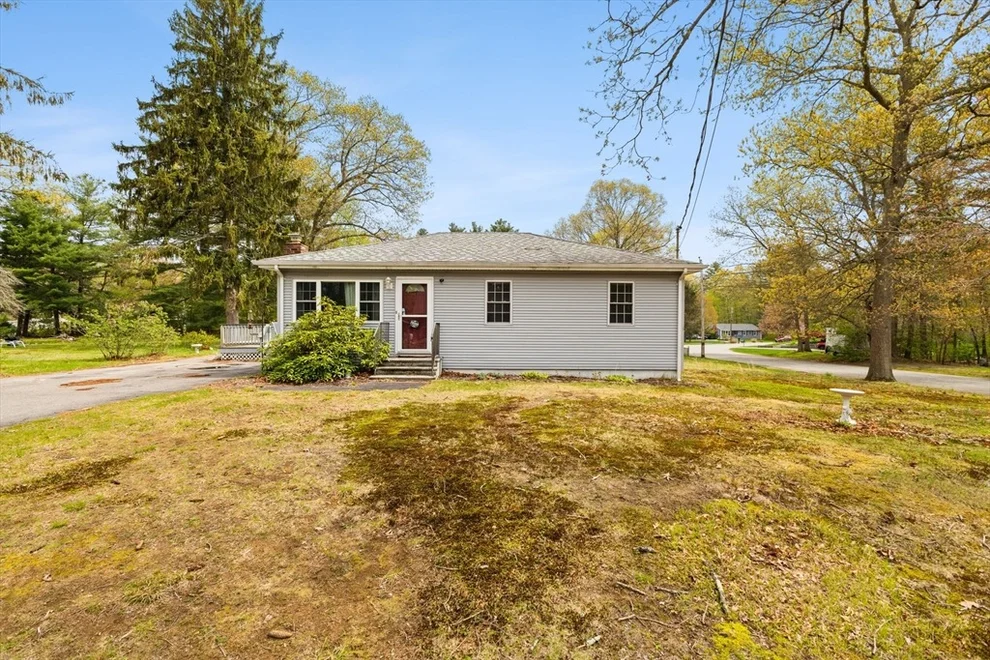 Unit for sale at 115 Lothrop St, Taunton, MA 02780