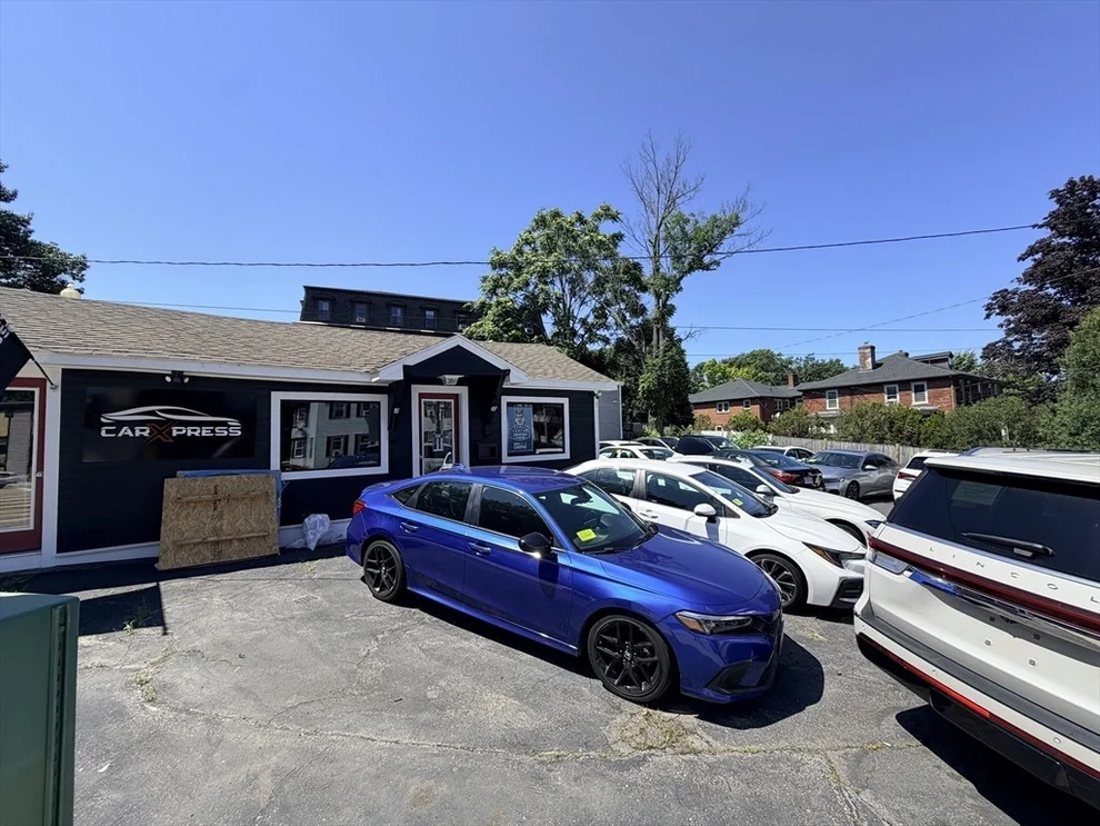 Unit for sale at 640 Main St, Clinton, MA 01510