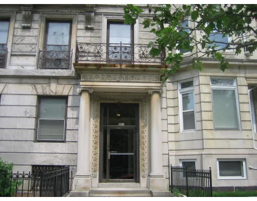 Unit for sale at 465 Park Dr, Boston, MA 02115