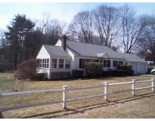 Unit for sale at 114 Chapman St, Canton, MA 02021