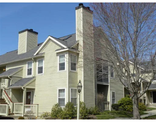 Unit for sale at 159 Tyson Commons Ln, Braintree, MA 02184