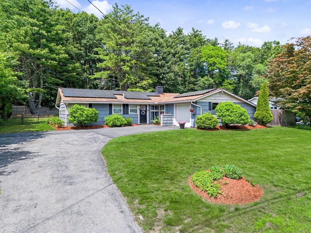 Unit for sale at 9 Joseph Rd, Framingham, MA 01701