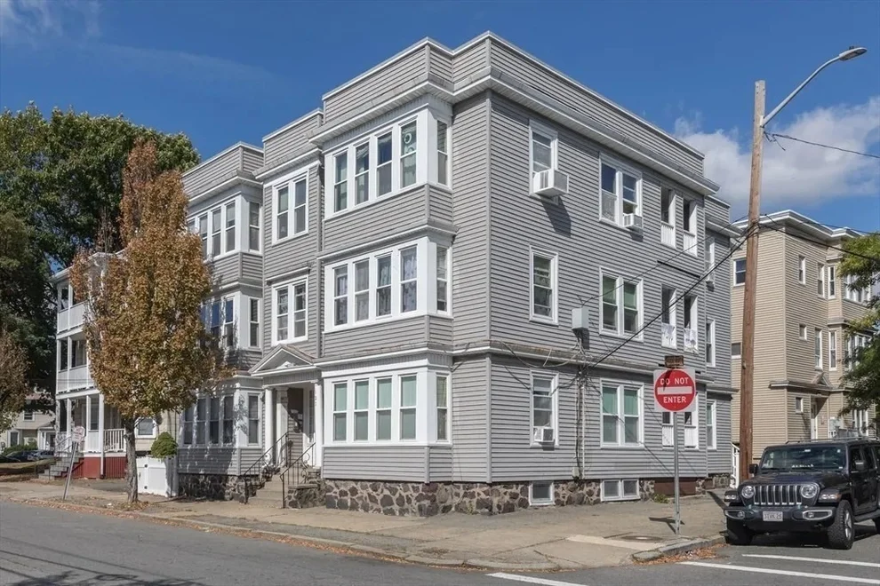 Unit for sale at 121 Johnson St, Lynn, MA 01902