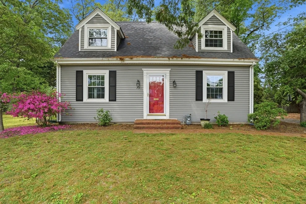 Unit for sale at 73 Allen Ave, Attleboro, MA 02703
