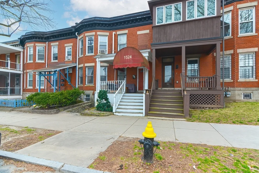 Unit for sale at 1524 Commonwealth Ave, Boston, MA 02135