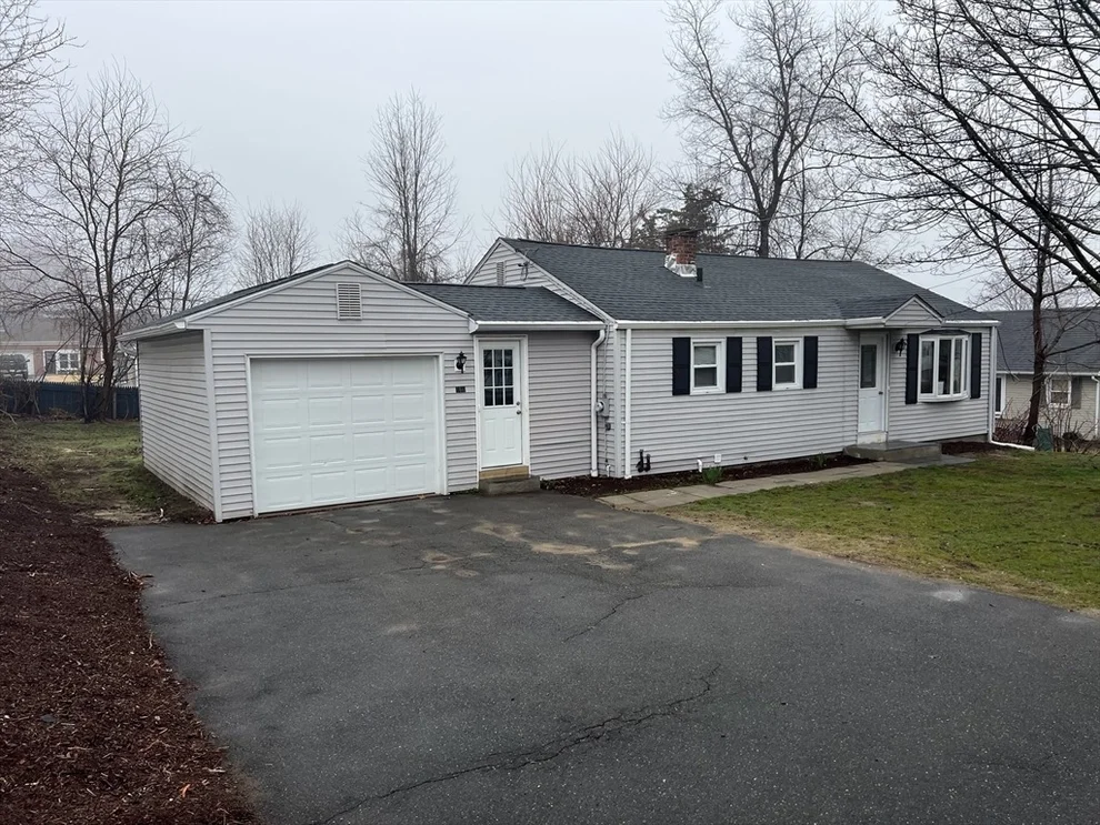 Unit for sale at 160 Crestwood Street, Chicopee, MA 01020