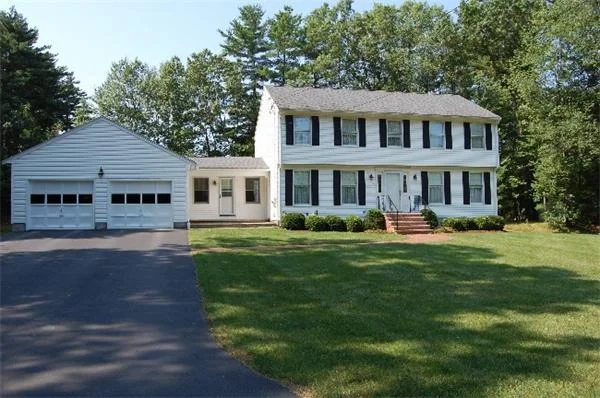 Unit for sale at 2 Edgewood Rd, Tewksbury, MA 01876