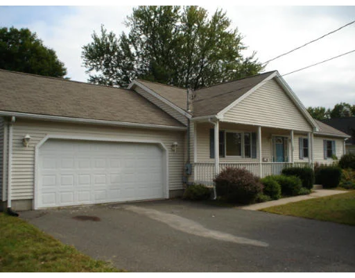 Unit for sale at 30 Oak Hill Ave, Agawam, MA 01001