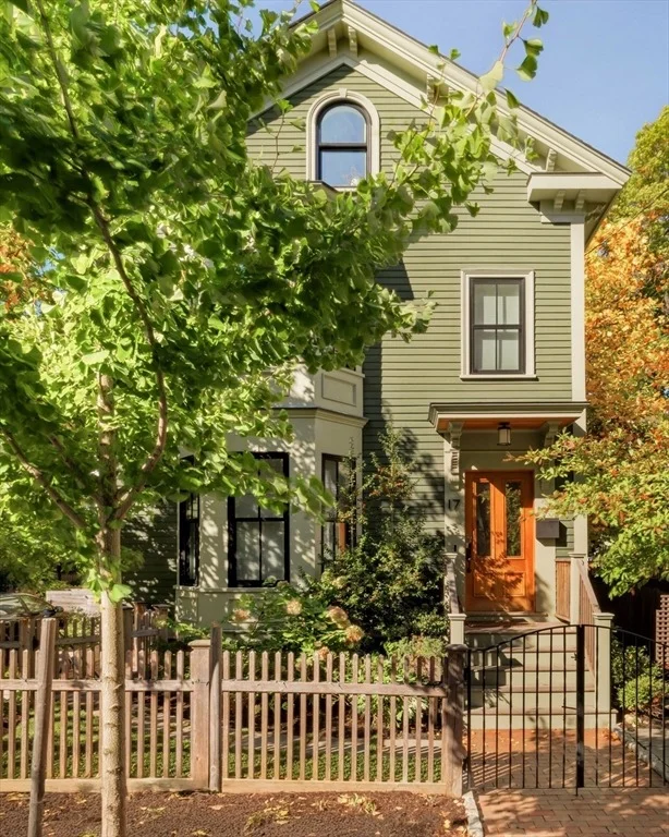 Unit for sale at 17 Ellsworth Avenue, Cambridge, MA 02139