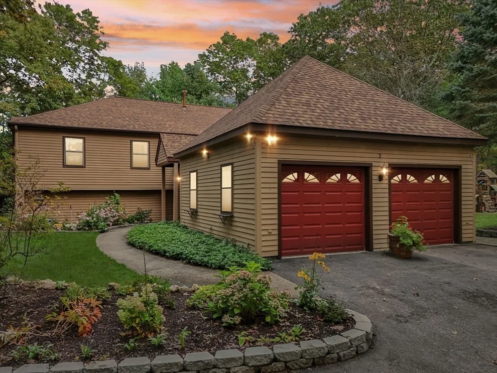 Unit for sale at 3 Wampanoag Rd, Sharon, MA 02067