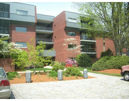 Unit for sale at 75 Grove St, Wellesley, MA 02482