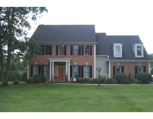 Unit for sale at 52 Pheasant Crossing, West Springfield, MA 01089