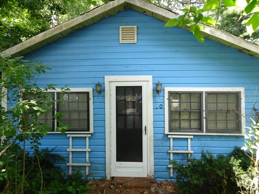 Unit for sale at 20 Thirteenth Ave, Halifax, MA 02338