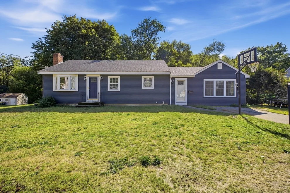 Unit for sale at 65 Bay State Cir, Abington, MA 02351