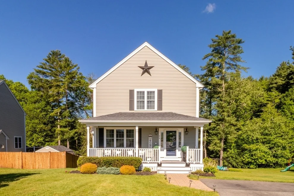 Photo of 44 Brookside Drive, Hanson, MA 02341