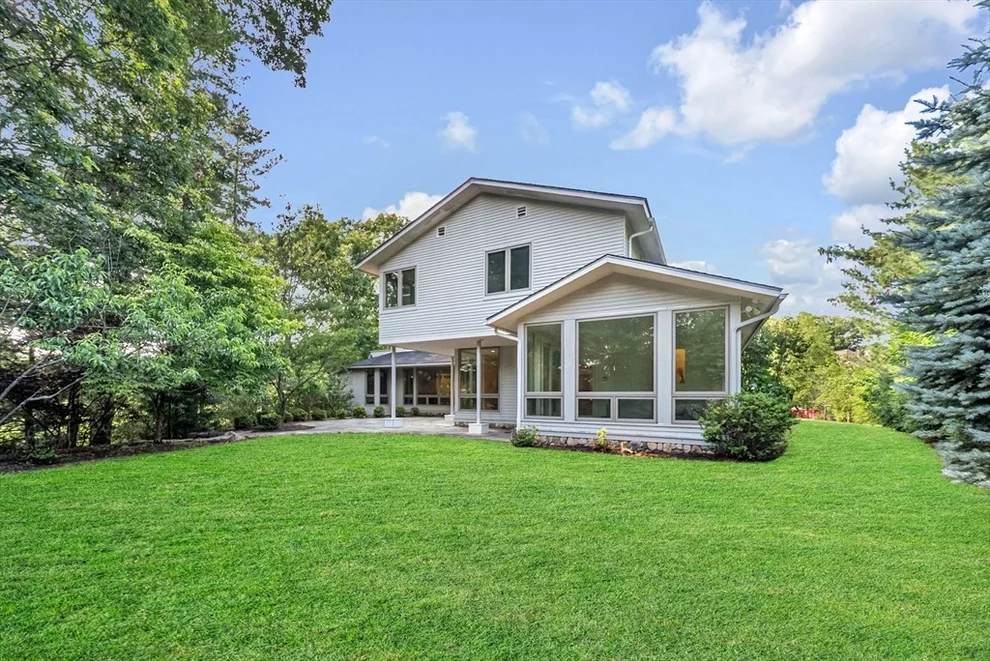 Unit for sale at 28 Kesseler Way, Newton, MA 02467