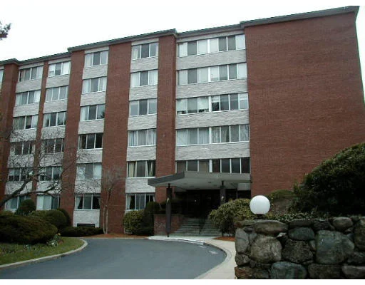 Unit for sale at 22 Chestnut Pl, Brookline, MA 02445