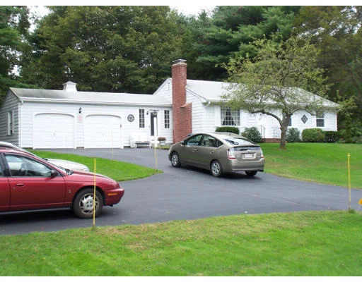 Unit for sale at 537 Pike Ave, Attleboro, MA 02703