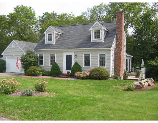 Unit for sale at 20 Redwood Cir, Pembroke, MA 02359