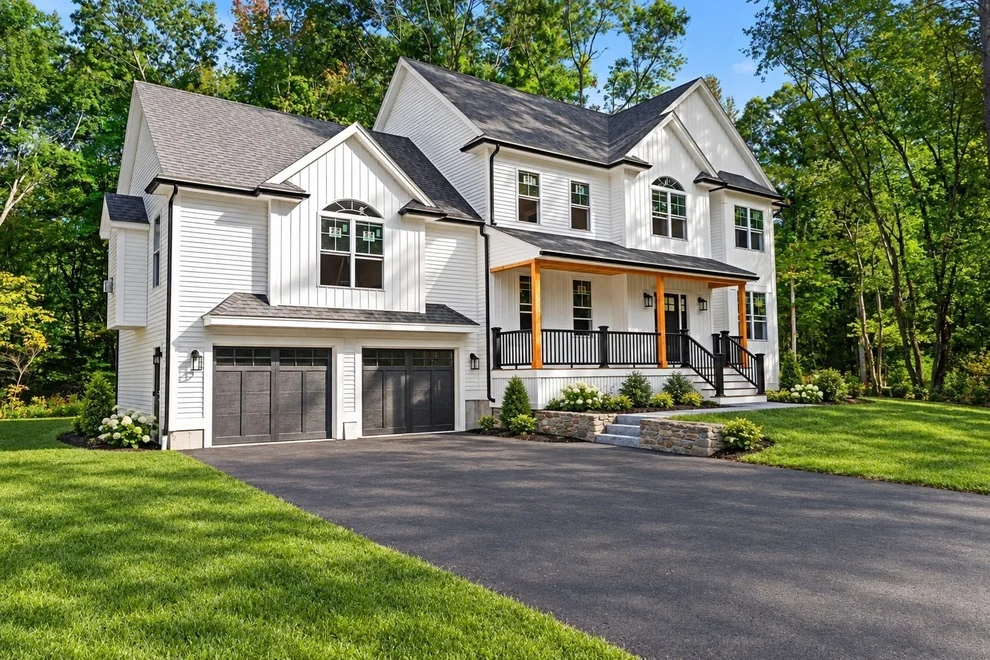 Unit for sale at 168 Vale St, Tewksbury, MA 01876