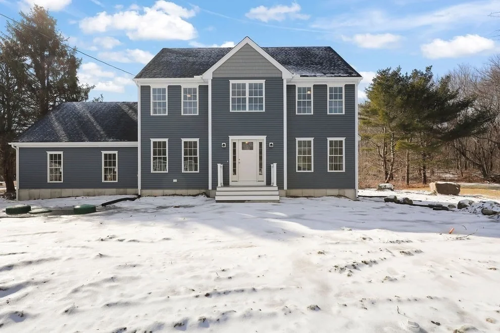 Unit for sale at 16 Doral Lane, Attleboro, MA 02703